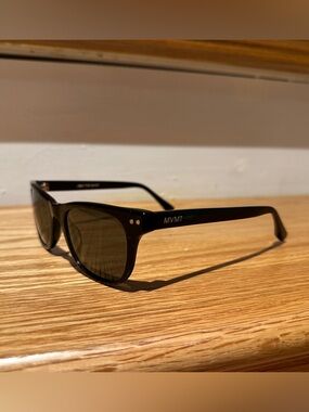 MVMT Black Sunglasses with Dark Lenses